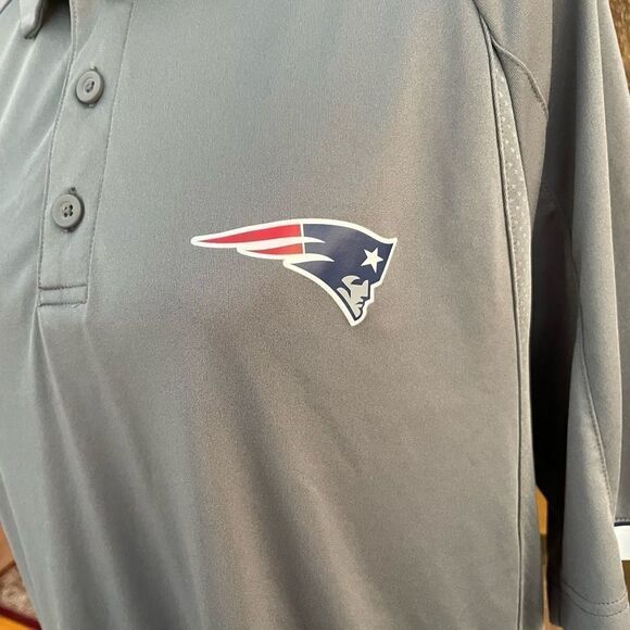 MAJESTIC  Cool Base Patriots gray with white trim polo shirt, size L - Picture 7 of 10